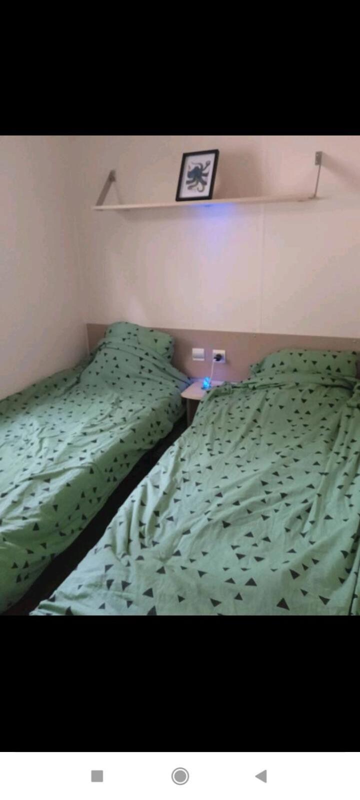 Le Kraken Hotel Aureilhan  Bagian luar foto
